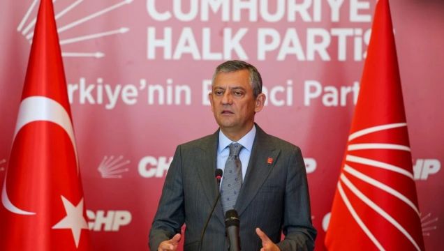 Özgür Özel’den Erdoğan’a Venezuela çıkışı: Trump’ın teklifinden haberin var mıydı?