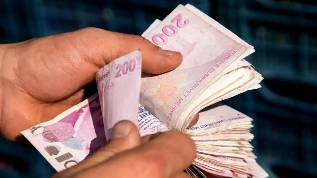 Milyonlarca emekliye müjdeli haber: En düşük emekli aylığı 20 bin liraya yükseliyor