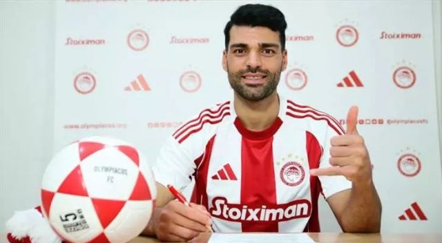 Dünyaca ünlü futbolcu savaşa katılacak! Orduya girmek istediğini iletti