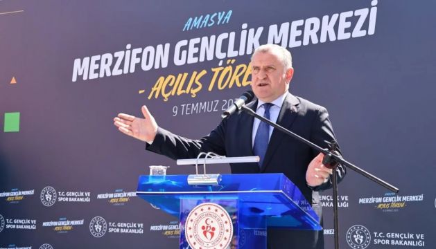 Bakan Bak Amasya'da spor yatırımlarının açılışını gerçekleştirdi