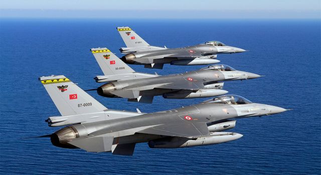 Türk jetleri 6 Yunan jetini önledi!