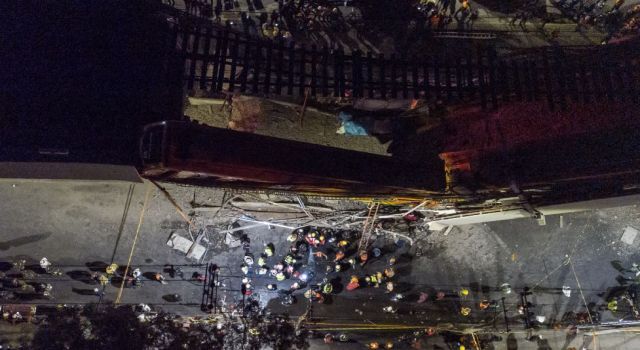 Mexico City'de metro üst geçidi çöktü! Çok sayıda ölü ve yaralı var