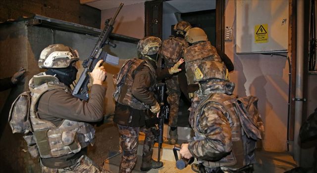 Adana'da DEAŞ operasyonu! Eş zamanlı baskınlar