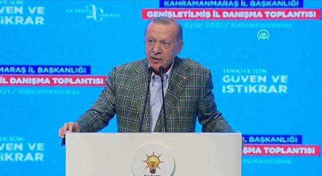 Cumhurbaşkanı Erdoğan: Meral Hanım! Sen kimi kime benzetiyorsun! Kimlerle yürüyorsun