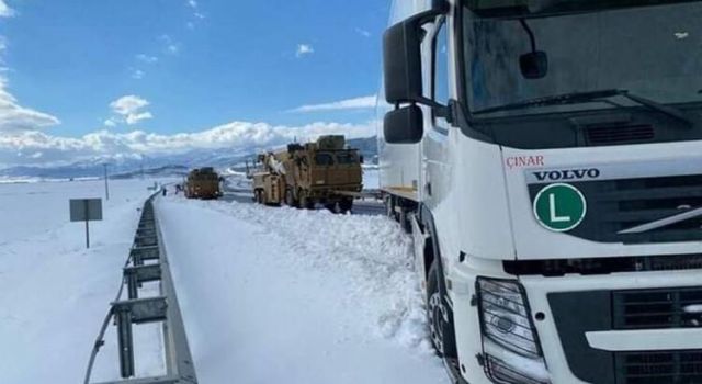 Aksaray-Ankara yolu ulaşıma kapatıldı
