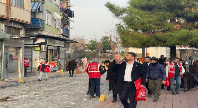 Yeniden Refah Fatih İlçe Teşkilatı sokak sokak geziyor