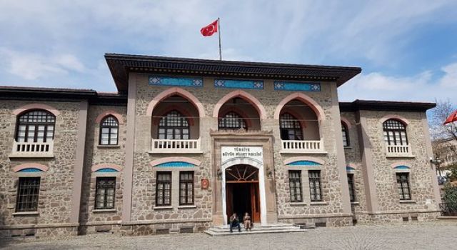 Türkiye'nin Kuruluş Beyannamesi Olan Misaki-Milli'nin İmzalandığı İlk Meclis Binası Kayıp