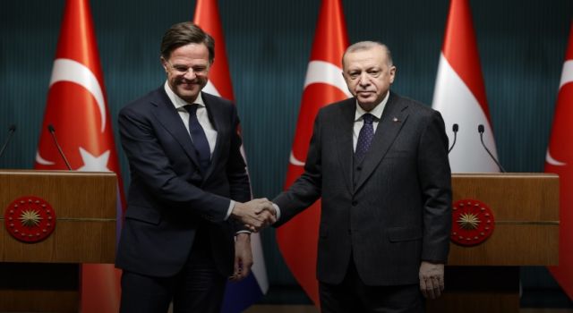 Cumhurbaşkanı Erdoğan: Hollanda ile 20 milyar dolarlık ticaret hacmi hedefini belirledik