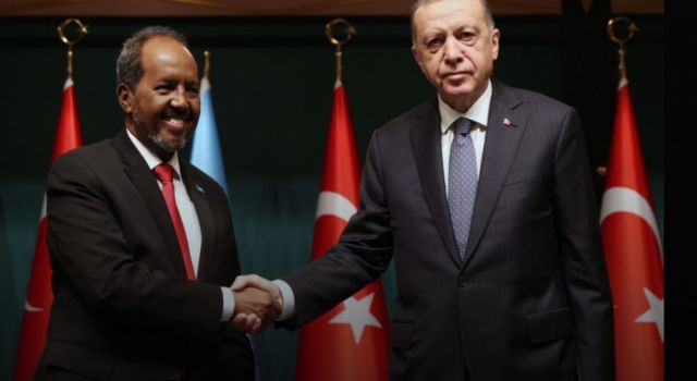 Cumhurbaşkanı Erdoğan, Somali Cumhurbaşkanı Hasan Şeyh Mahmud ile telefonda görüştü