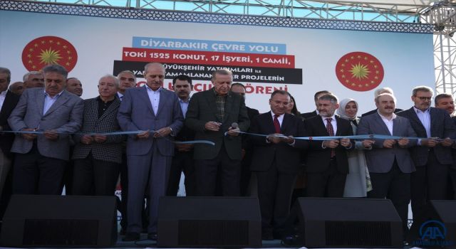 Cumhurbaşkanı Erdoğan, Diyarbakır’da toplu açılış töreninde konuştu