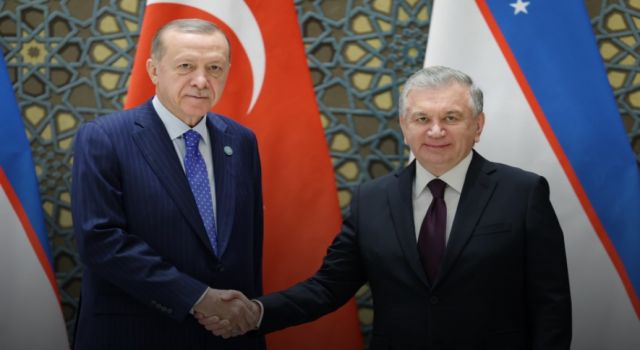 Cumhurbaşkanı Erdoğan, Özbekistan Cumhurbaşkanı Mirziyoyev ile görüştü