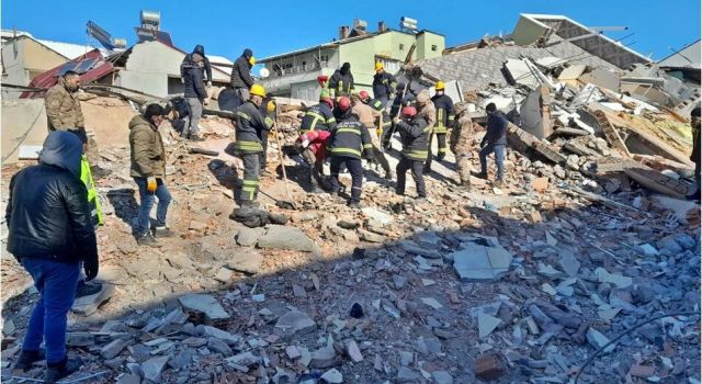 Deprem bölgesinde, hırsızlık ve yağma olaylarıyla bağlantılı 48 şüpheli tutuklandı
