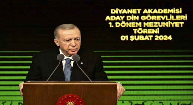 Cumhurbaşkanı Erdoğan'dan FETÖ elebaşına tepki: Hoca kılıklı sahtekar!