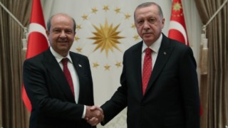 Cumhurbaşkanı Erdoğan, KKTC Başbakanı Tatar ile telefonda görüştü