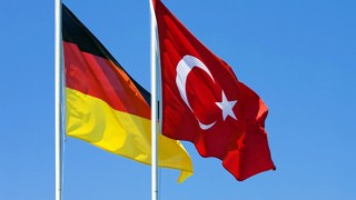 Türk gemisini basan Almanya'dan skandal Türkiye açıklaması: Ankara'dan jet yanıt
