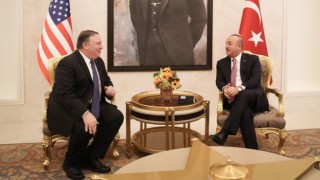 NATO toplantısında Türkiye'yi suçlayan Pompeo'yu Çavuşoğlu susturdu