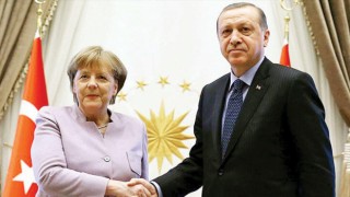 Cumhurbaşkanı Erdoğan, Almanya Başbakanı Merkel ile video konferans görüşmesi gerçekleştirdi