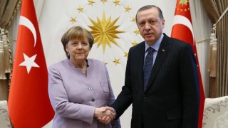 Cumhurbaşkanı Erdoğan, Almanya Başbakanı Merkel ile video konferans görüşmesi gerçekleştirdi