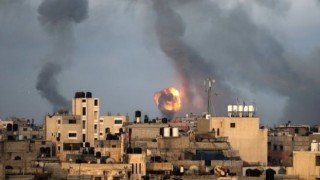 İsrail yeniden Gazze Şeridi'ni vurmaya başladı!