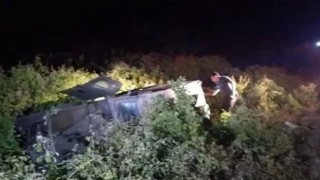 Sivas'ta askeri araç devrildi: 3 yaralı