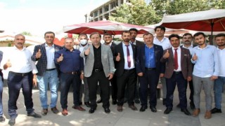 Yeniden Refah Partisi Genel Başkan Yardımcısı Çolak Malazgirt'e çıkarma yaptı