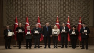 Cumhurbaşkanlığı 2021 Kültür ve Sanat Büyük Ödülleri, Cumhurbaşkanı Erdoğan’ın katılımıyla sahiplerini buldu