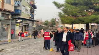 Yeniden Refah Fatih İlçe Teşkilatı sokak sokak geziyor
