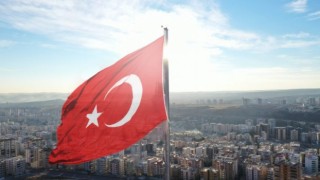 Şanlıurfa’nın En Büyük Türk Bayrağı Karaköprü’de Dalganacak