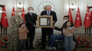 Cumhurbaşkanı Erdoğan: Terörün karanlık gölgesi üzerimizden kalktıkça vatandaşlarımız yarına daha bir umutla bakıyor