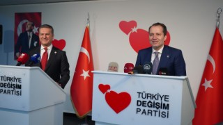 Yeniden Refah lideri Erbakan, Mustafa Sarıgül’ü ziyaret etti