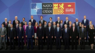 Cumhurbaşkanı Erdoğan, NATO Liderler Zirvesi’nde aile fotoğrafı çekimine katıldı