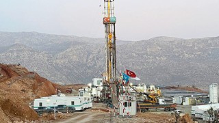 Yeni petrol şehrimiz: Yeni Şafak Gabar Dağı’nın eteklerinde bulunan sondaj sahasına girdi