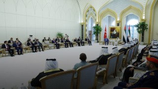 Cumhurbaşkanı Erdoğan, BAE’de heyetlerarası görüşmede konuştu