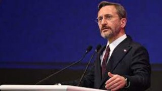 Fahrettin Altun: "İsrailli siyasetçiler, işlediği savaş suçlarını gizleyemeyecek"