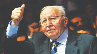 Allah rızası için geçen bir ömür: Necmettin Erbakan