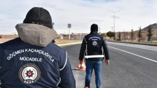 Tırın gizli bölmesinde 42 düzensiz göçmen yakalandı
